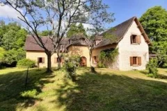 Charming Périgord-Style House with a Large Plot of Land.