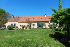 Countryside Renovated Cottage and Barn in Private 9ha Nature Park