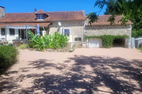 Maison avec garages