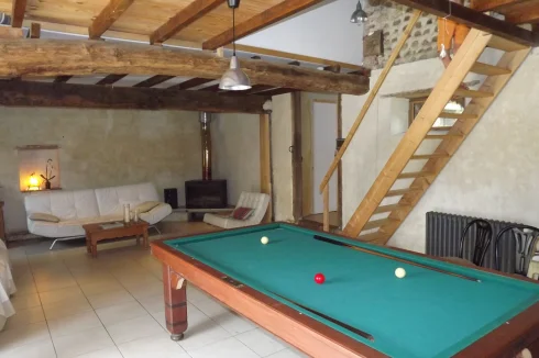 Cottage with pool table