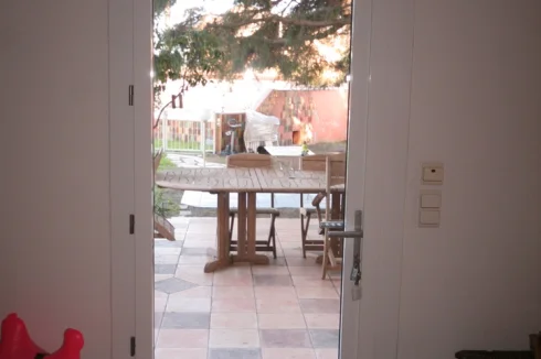 House entrance / terrace