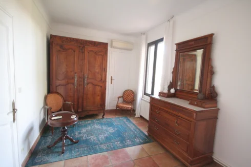 Room 1