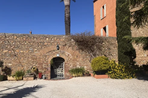 wall separating the "courtyard" from the patio