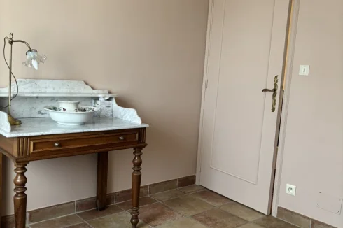 Room 4