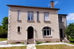 Charming Traditional Property in the Heart of the Village