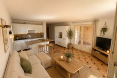 Bright 2-Bedroom Apartment on the Top Floor with Loggia, Swimming Pool and Cellar – la Môle (Gulf of Saint-Tropez)