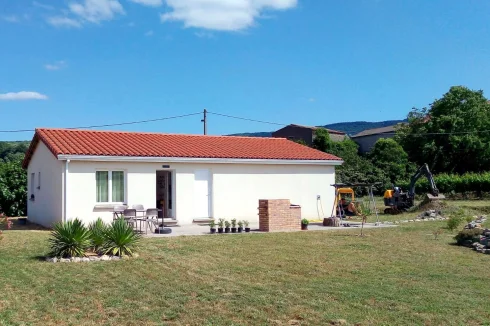 Maison, garage double et atelier