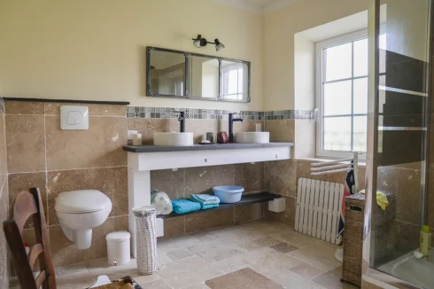 Shower room/WC, South cottage
