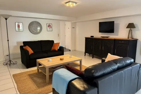 Large gite sitting room