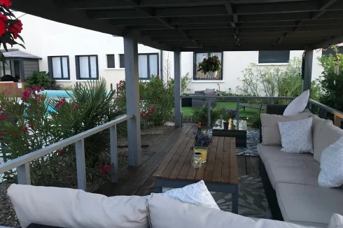 Outdoor seating area